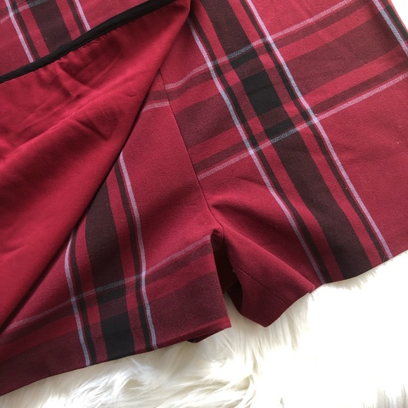 Holiday Romper | URBN - Picture 4 of 6